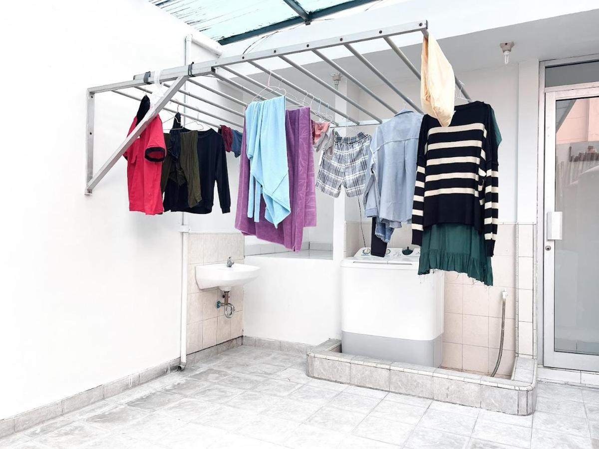ジャカルタ Kos Awany Colivingホステル エクステリア 写真