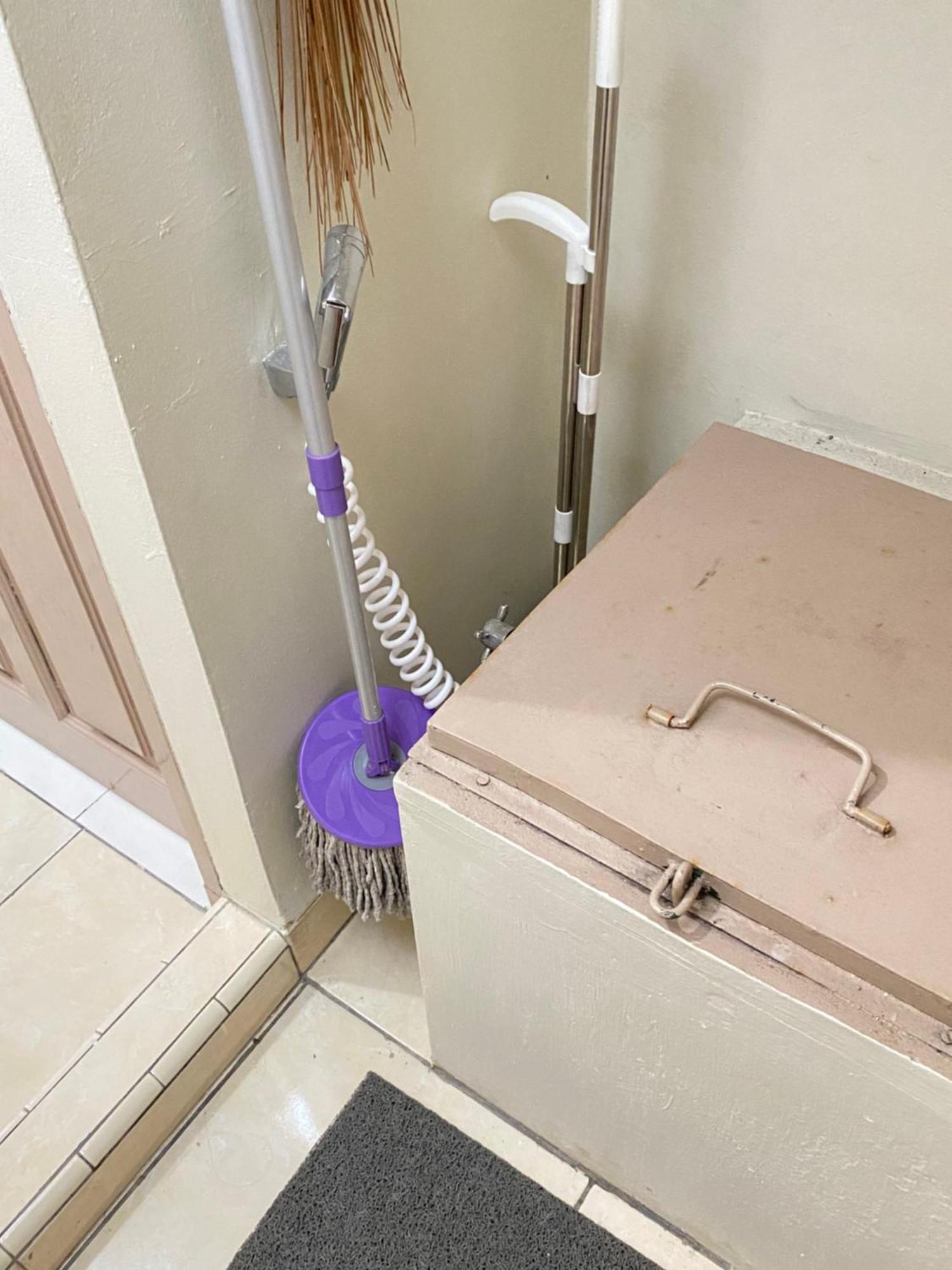 ジャカルタ Kos Awany Colivingホステル エクステリア 写真